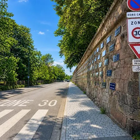 Le Petit Vauban - Triplex - Parking Prive - Centre Lägenhet Sélestat
